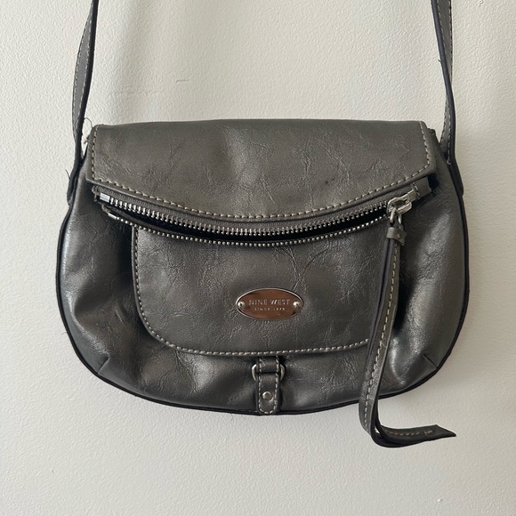 NineWest Metallic Crossbody Bag - Picture 2 of 5